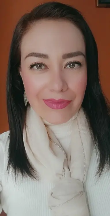 Psicóloga Elizabeth Camarillo especialista en DBT